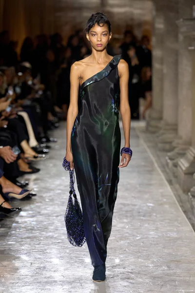 Look 53
